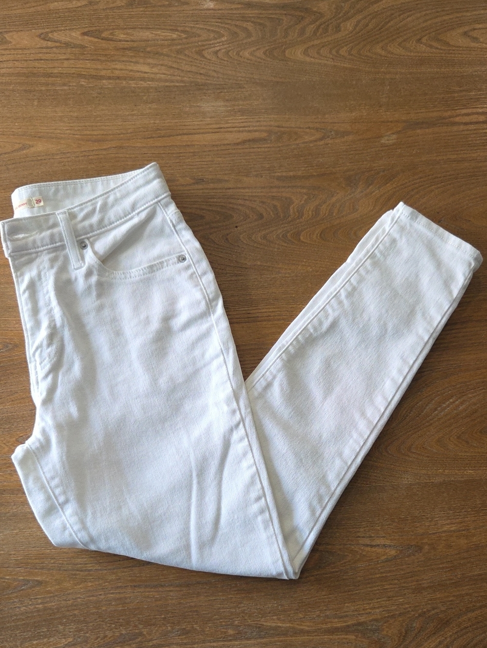 Levi's White Women's Skinny Jeans - Slim Fit